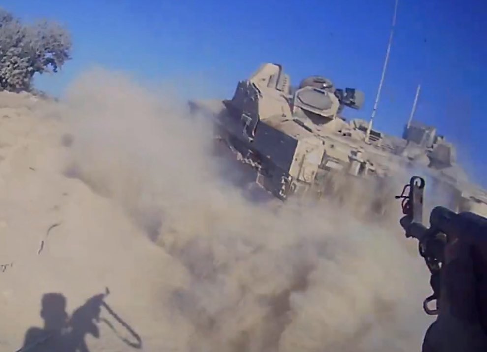 إنَّما الحياةُ وقفةُ عِزٍّ،
فالسَّلام على القسَّام البارحة، واليوم، وغداً، وحتى يوم الدِّين! 💚