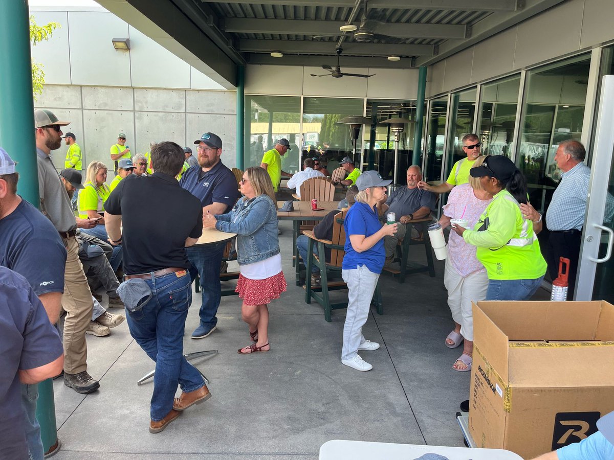 We closed out #EmployeeAppreciationWeek with a party for our incredible team! A great way to unwind and celebrate the people who make Prus strong. #WeArePrus #TeamCelebration #PrusPride