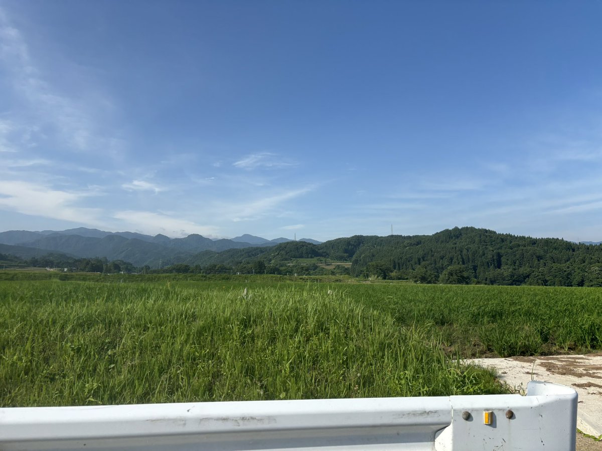 富山にイン🙌

松戸からフル下道＆幾多もの休憩を挟みまくって約9時間半かかってた😇

でも景色すんごく綺麗だし、何より道めっちゃ楽しくて最高だった〜🚗💭⛰️