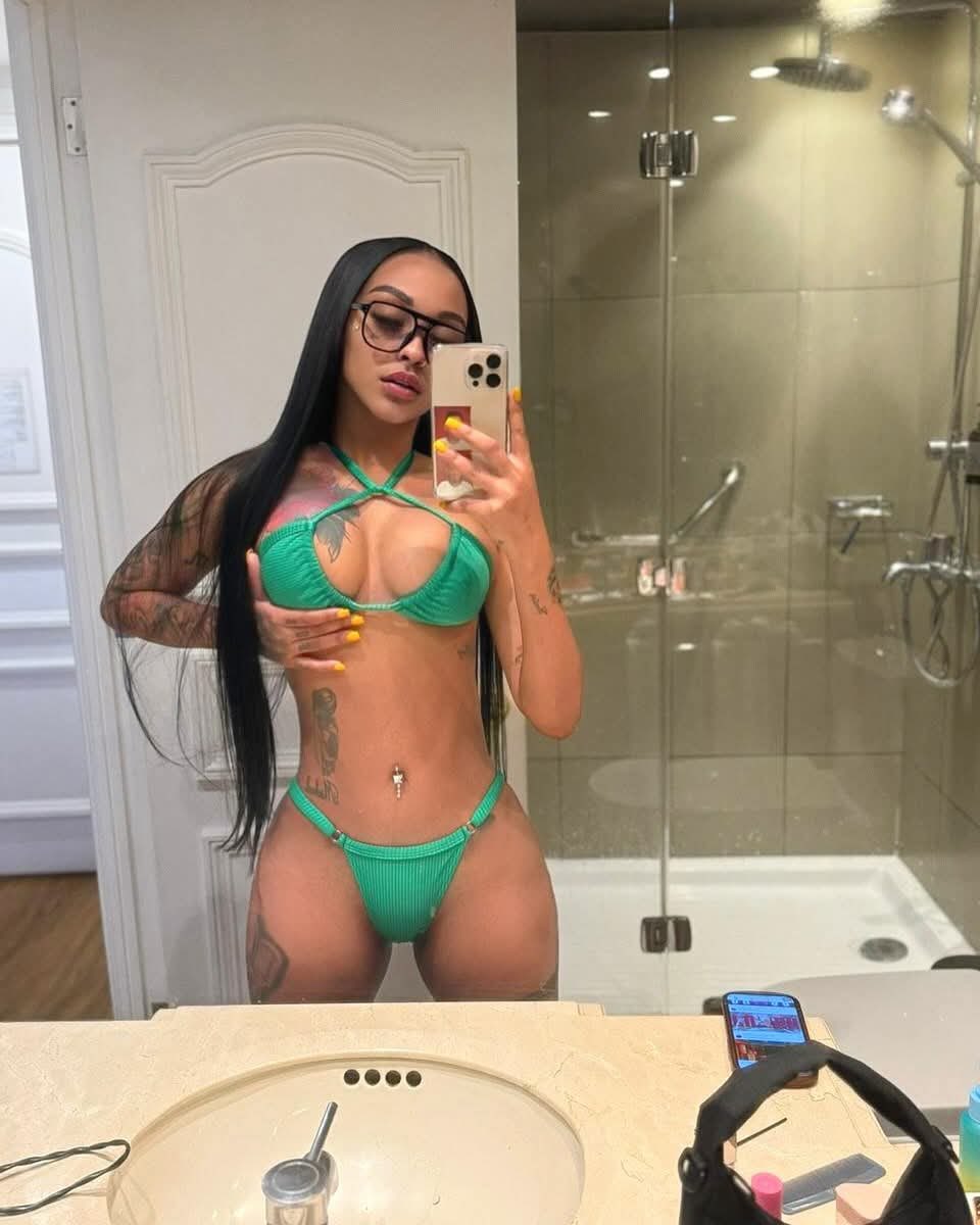 perversasources's tweet photo. @nesiprettybitch ha comenzado a seguir a @laperversa_17 enInstagram 
Ahora ambas artistas se siguen mutuamente. ✨
.
.
.
. 
#INDvsENG https://t.co/ESWGqXf4G7