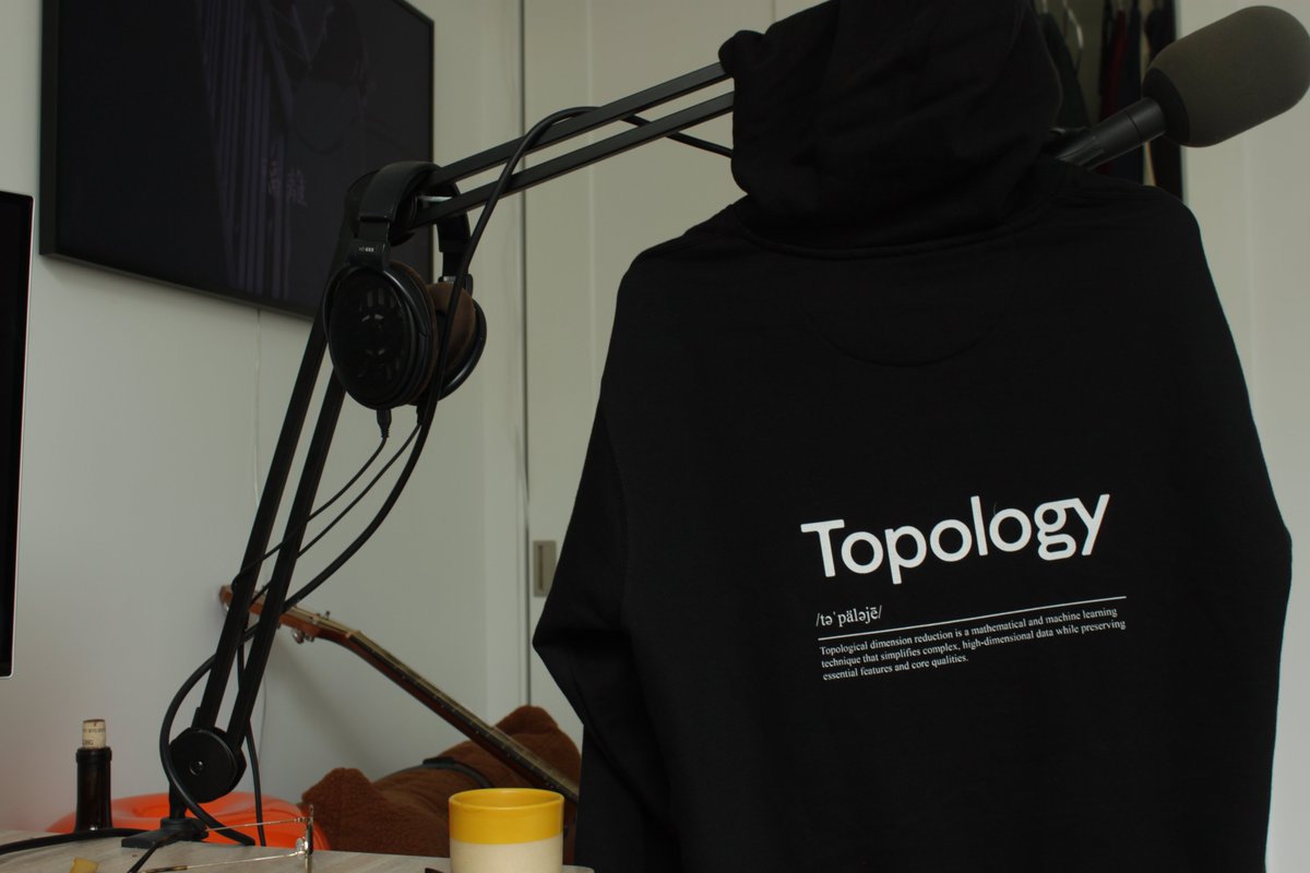 hunterharloff's tweet image. topology merch line v0