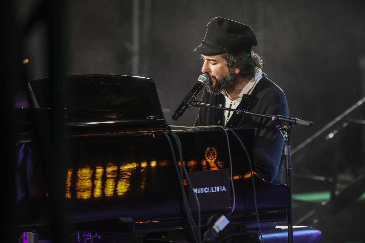 "Il tempo dei regali", e un regalo grandissimo di Vinicio Capossela a #Musicultura2025.