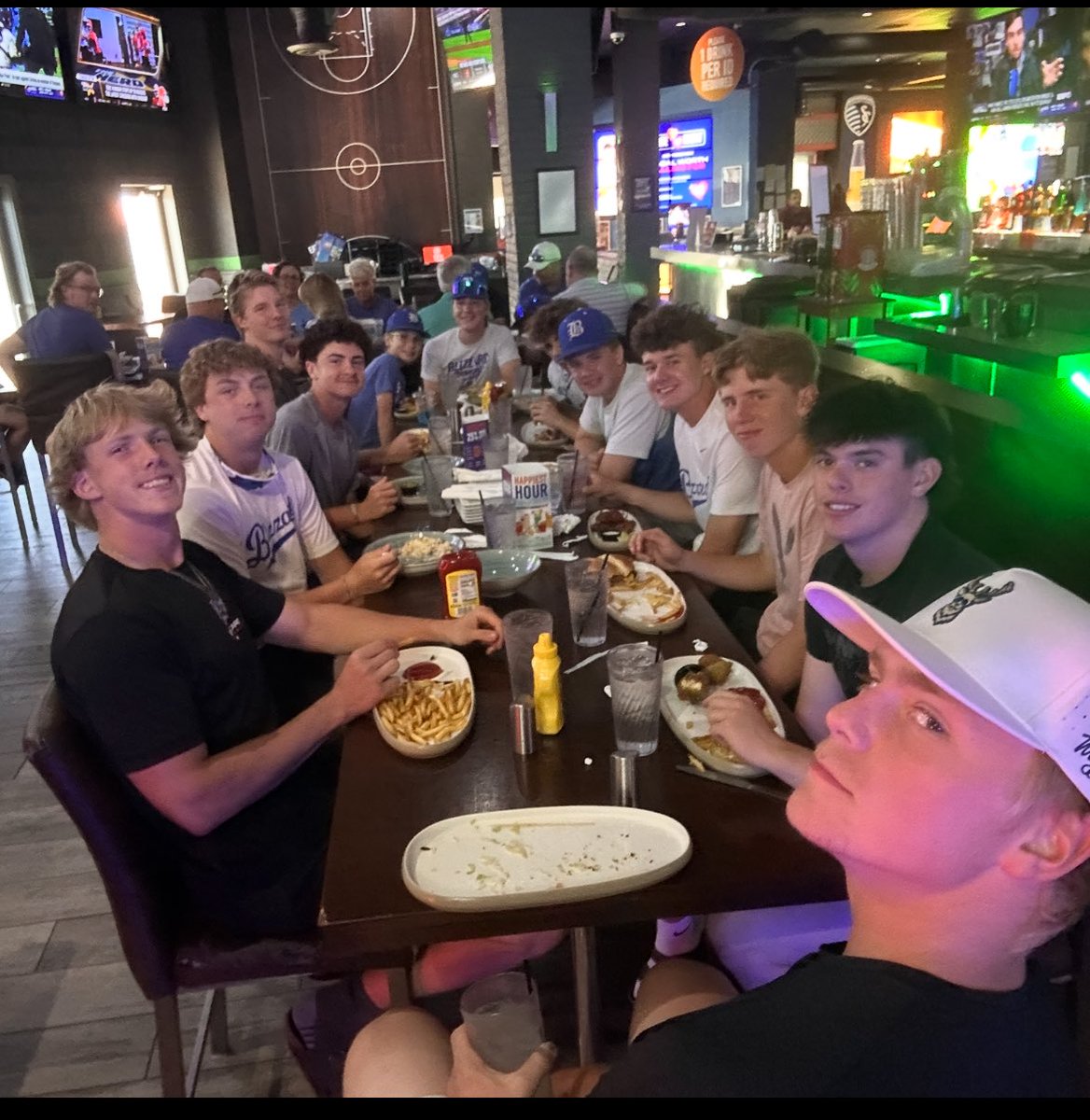Jim Guida (@jim_guida) on Twitter photo โฆ<a href="/BlizzardTourna2/">Blizzard Tournaments</a>โฉ Loving some grub before the game at Home Field! Letโs go Blizzard! #BlizzardBlack2027 #culture #compete #DaveandBusters โฆ<a href="/BlizzardTourna2/">Blizzard Tournaments</a>โฉ Loving some grub before the game at Home Field! Letโs go Blizzard! #BlizzardBlack2027 #culture #compete #DaveandBusters