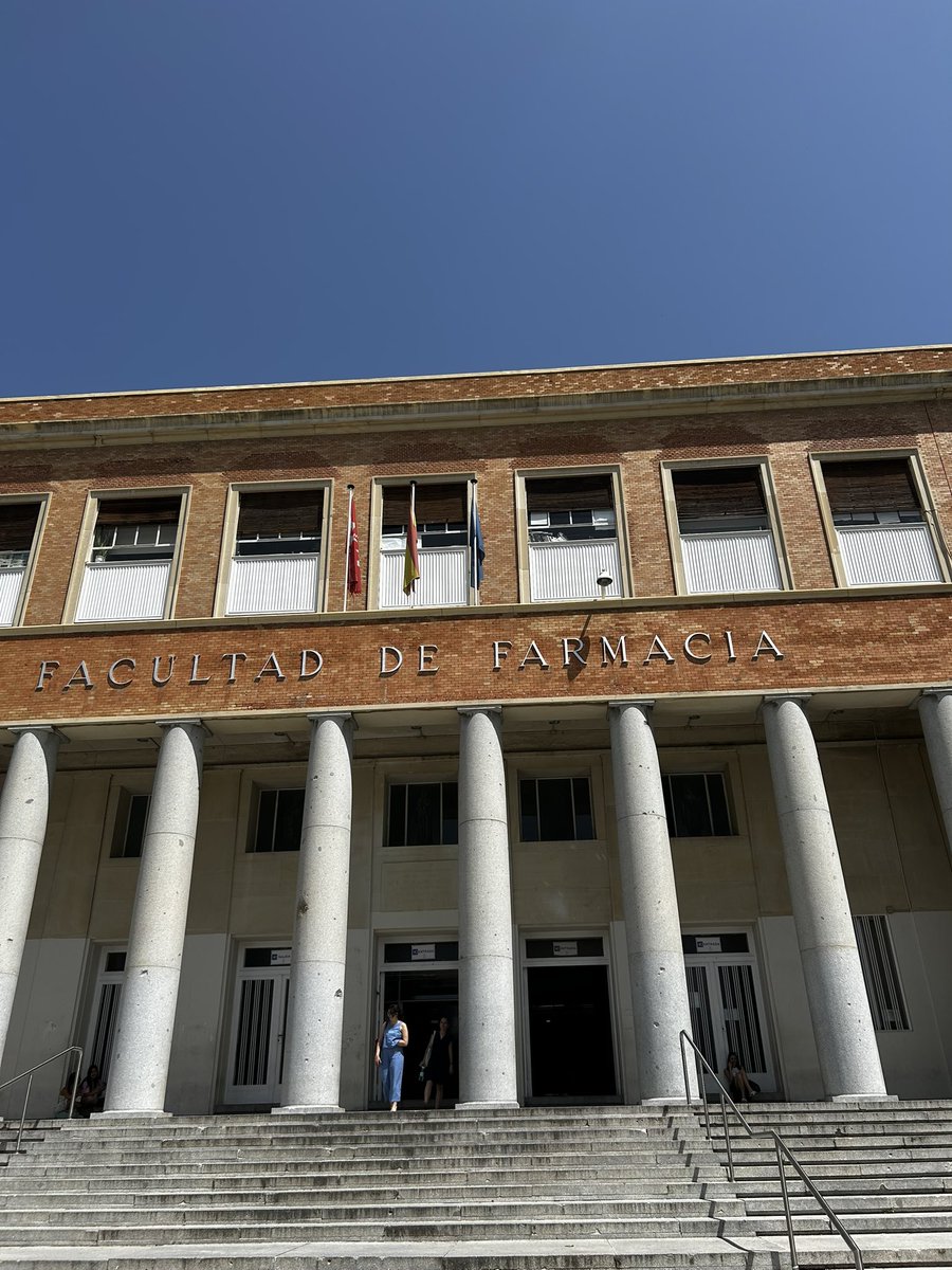 me he matriculado en farmacia