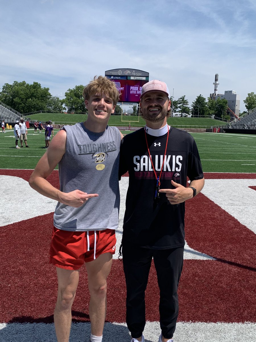 adrake_22's tweet image. Thank you @17NickHill and @CoachPron14 for the great visit and camp. I am extremely blessed to receive an offer from @SIU_Football.
@CoachHaddix11 @BCRebelFootball
