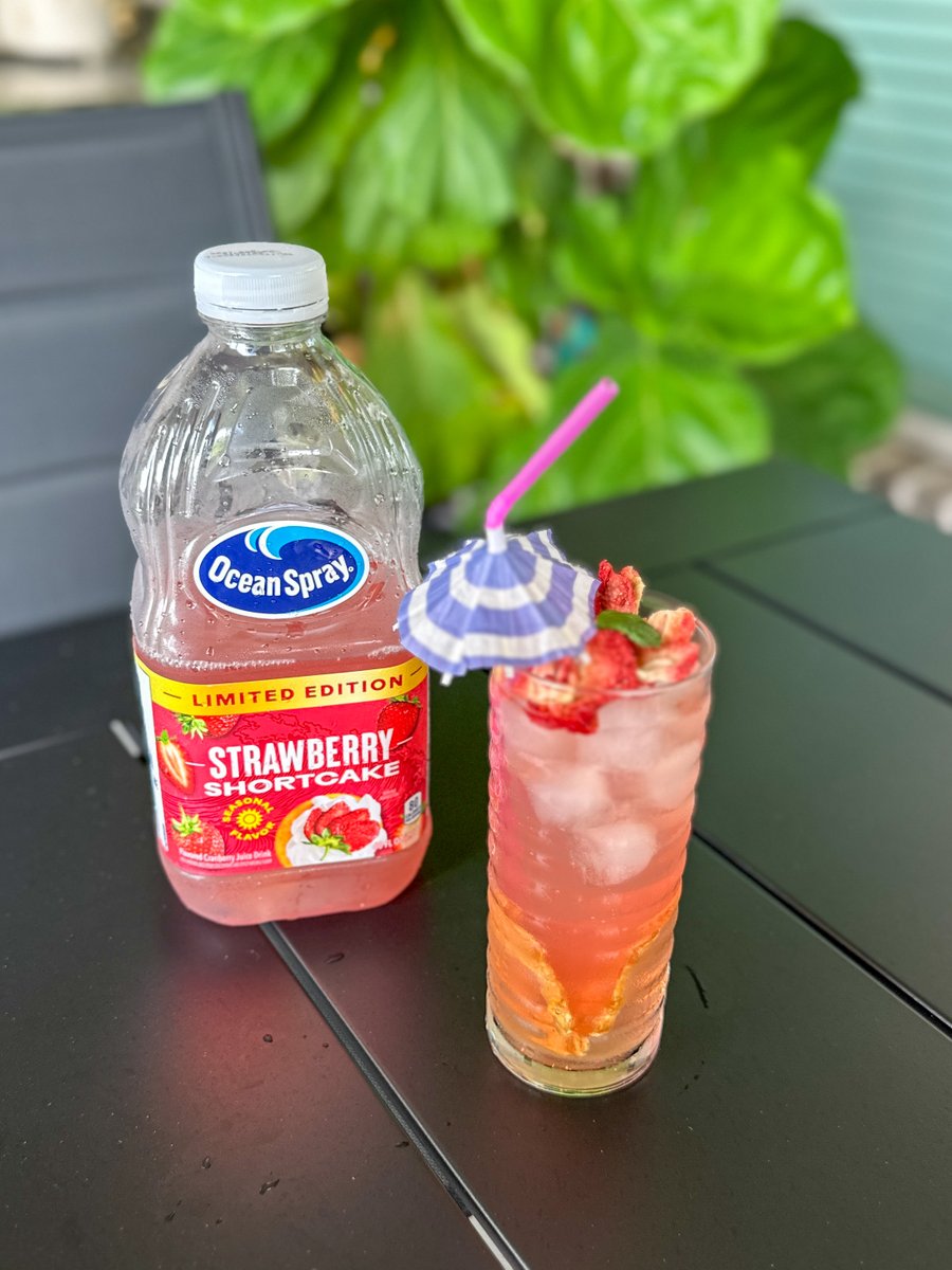 Dastylishfoodie's tweet image. dastylishfoodie.com/2025/06/friday…
@OceanSprayInc limited edition #Strawberryshortcake #drinks #Fruitydrinks #athomewithdsf #foodie #summerdrinks