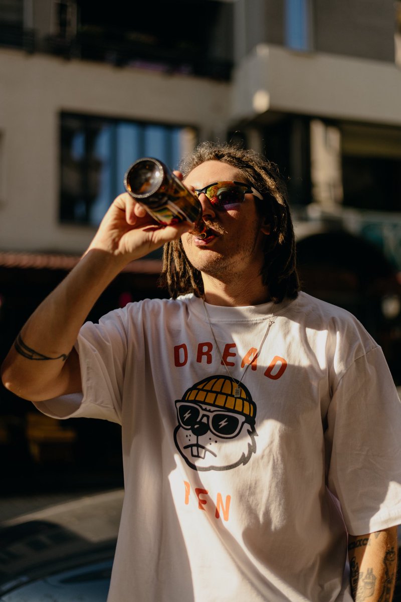 dreadpen's tweet image. Три години Дред, наредната со повеќе пиво 🍺