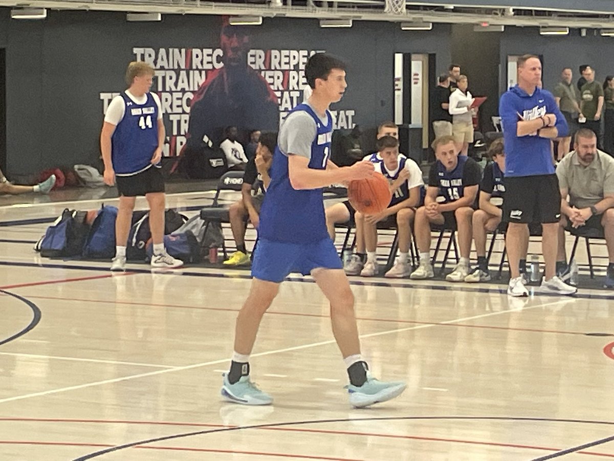 Prep Hoops Missouri (@prephoopsmo) on Twitter photo 6’4 2026 Liberty U commit Eli Herbert of Grain Valley has been cooking in the first half this afternoon. Multiple 3-pointers, some nifty dimes and a couple of steals <a href="/MW_Showcase/">Midwest Showcase</a> 6’4 2026 Liberty U commit Eli Herbert of Grain Valley has been cooking in the first half this afternoon. Multiple 3-pointers, some nifty dimes and a couple of steals <a href="/MW_Showcase/">Midwest Showcase</a>