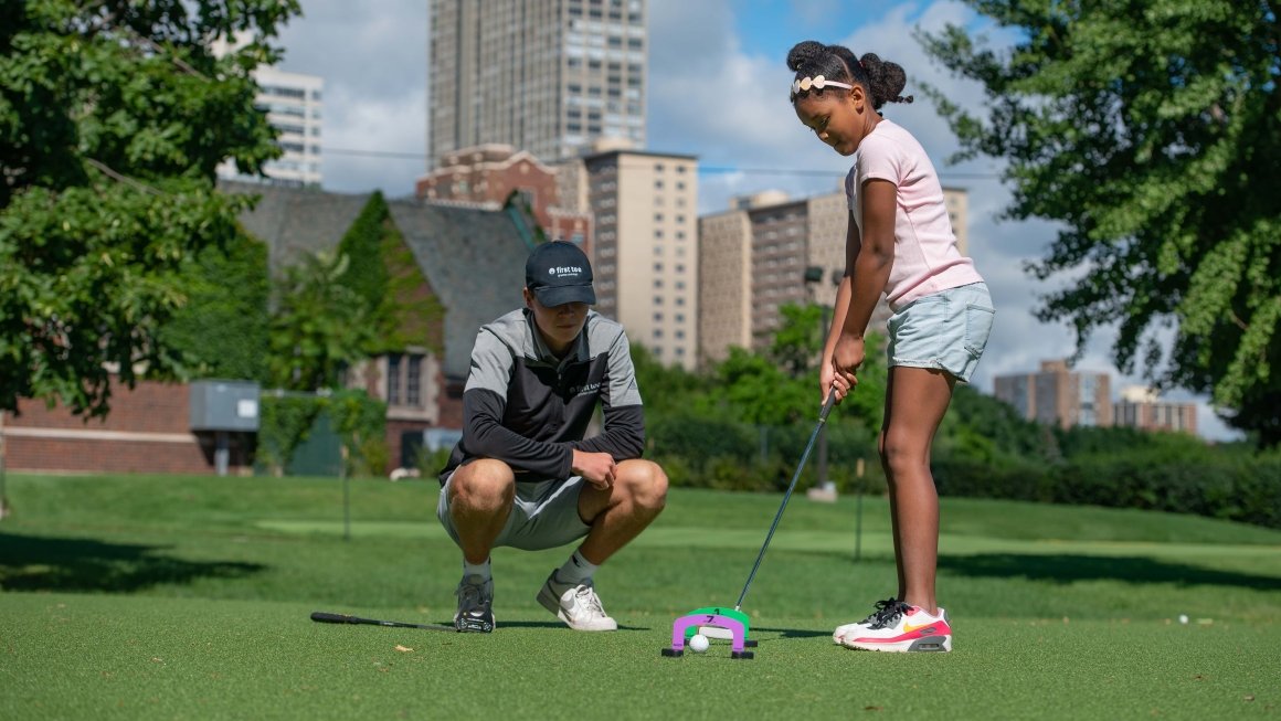 Youth_Nex's tweet image. Our Dr. Ashlee Sjogren is expanding #impact in #AfterSchoolPrograms! In this new Q&amp;amp;A, she shares more about her work with🏌🏽‍♀️ @FirstTee ⛳️ the last year &amp;amp; #tips for other out-of-#school #programs to increase their impact with #youth. More -&amp;gt; education.virginia.edu/news-stories/e…
