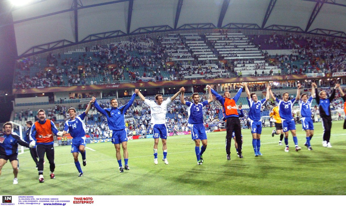 Η πιο «γλυκιά ήττα» στον δρόμο για το...έπος!
2𝟏 χρόνια συμπληρώνονται από την ημέρα που το Ελληνικό Ποδόσφαιρο πανηγύριζε για πρώτη φορά την πρόκριση σε προημιτελική φάση Ευρωπαϊκού Πρωταθλήματος. Το «χρυσό» γκολ instagram.com/p/DLIeq1osoVP/…  #memories #euro2004