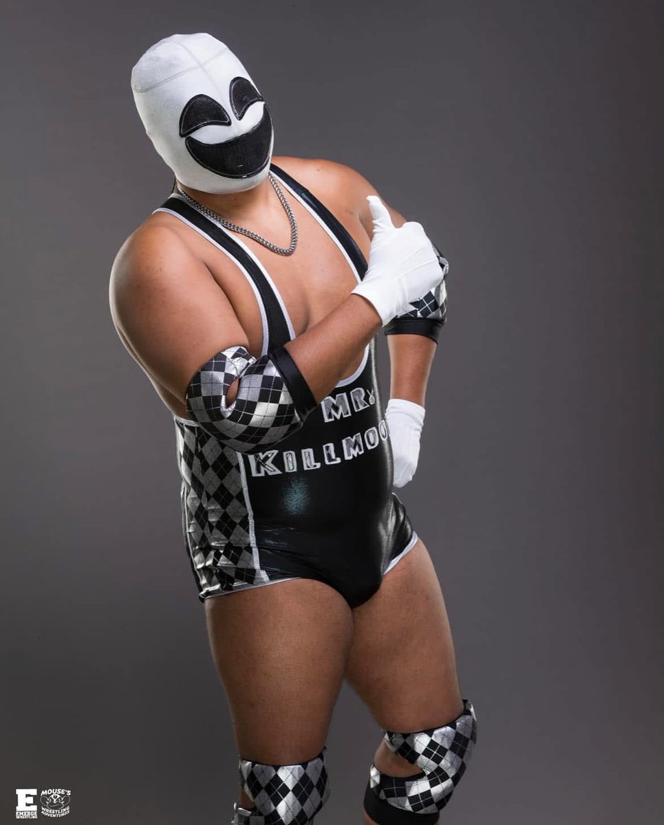 CMSmilee's tweet image. Let me just make a thread lol 

Next on my list he's new to the game but not new to @TheParagon23 as this his much nicer brother Todd Killmoore. He's described as the nice dad type as he will pat ya on the head and call ya kiddo. And did i mentions he's already won tag team gold.…