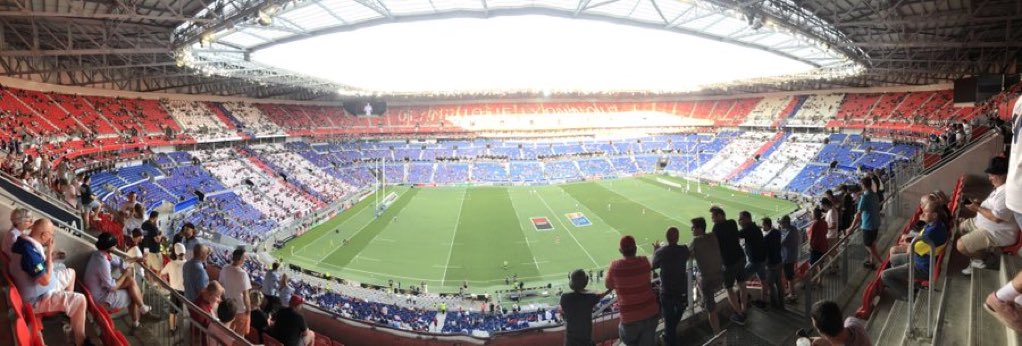 Atmosphere building in Lyon and it’s roasting at 20:30, tough for the players. Can’t imagine how hot it is down on the pitch!