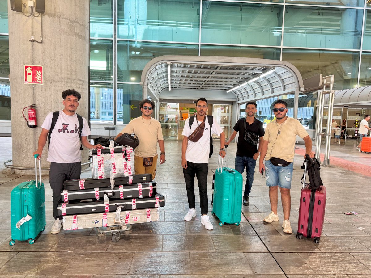 We’ve arrived safely in Alicante!
See you all tomorrow in Villena 🇪🇸🔥
Can’t wait to bring the desert vibes to the stage!

#tarwantiniri #liveinvillena #desertblues #spaintour #alicantetovillena #amazighmusic #saharasounds