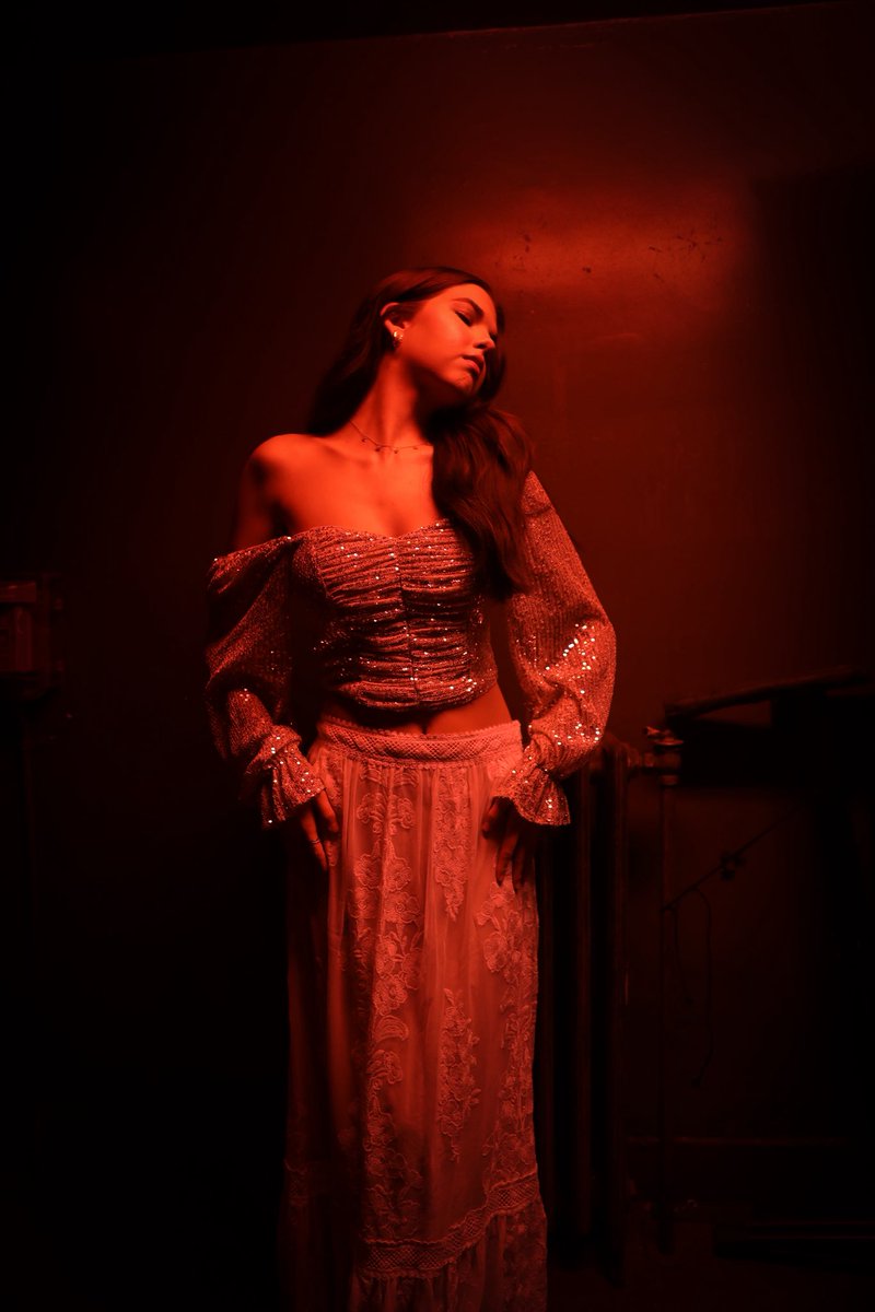 Throw back 🥀
.
.
.
#newtoyou #explore #ootd