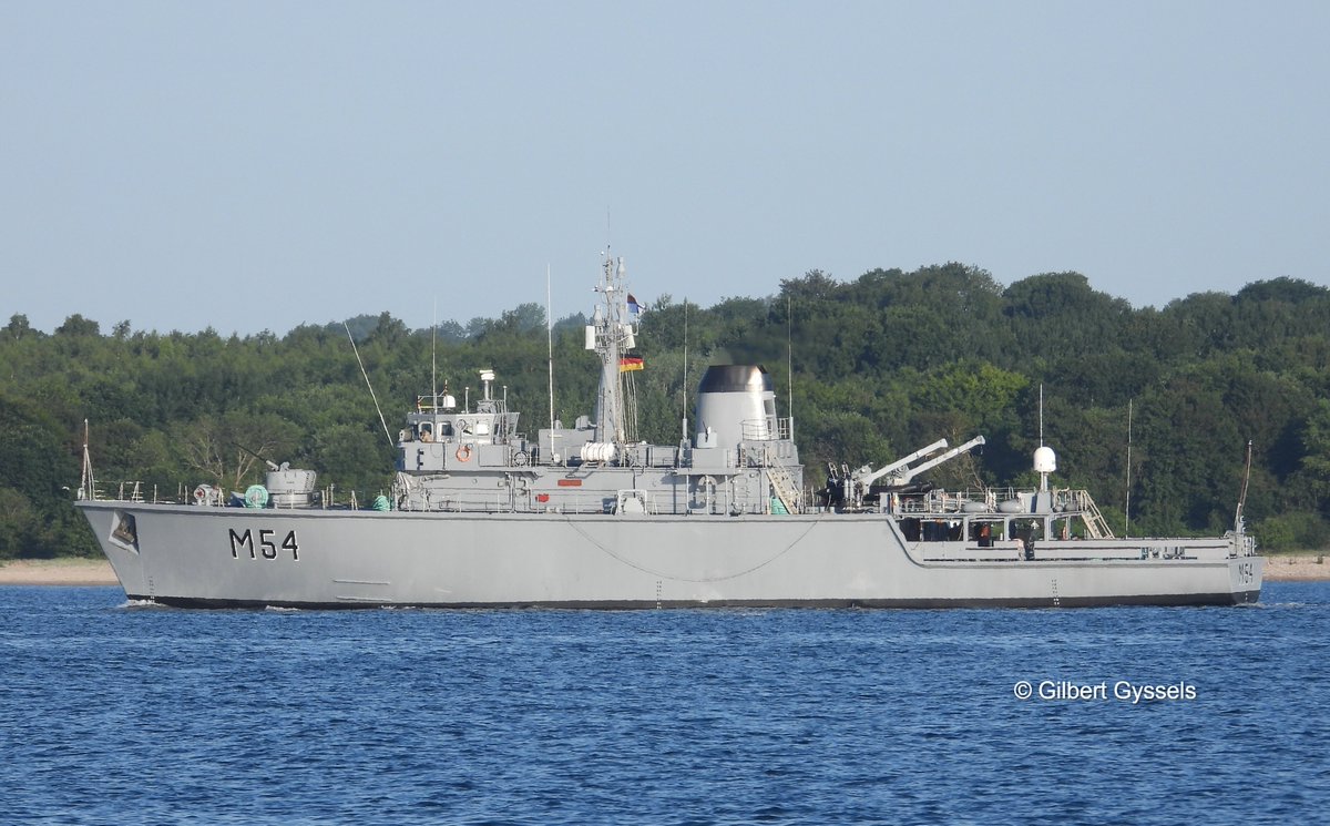 Lithuanian Navy Hunt-class mine countermeasures vessel LNS  KURSIS M54 former HMS DULVERTON  M 35  coming into Kiel, Germany, June 20, 2025.<a href="/WarshipCam/">WarshipCam</a>,<a href="/seawaves_mag/">SeaWaves Magazine</a>,<a href="/UKForcesTracker/">UK Forces Tracker</a>