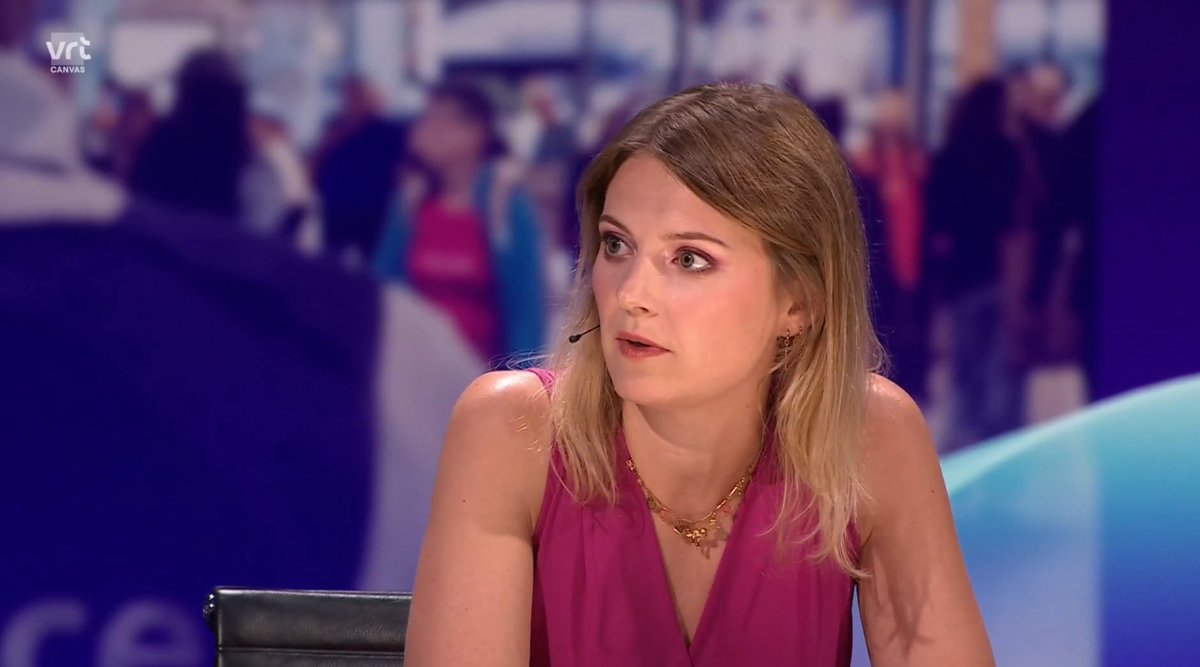 Vlaams Belang (@vlbelang) on Twitter photo "Blijkbaar was de VSOA niet op de hoogte van deze ‘binnenkomstcontroles’ en binnen 10 dagen wil regering-De Wever deze controles laten uitvoeren? Dit is onversneden amateurisme." <a href="/francescavbel/">Francesca Van Belleghem</a> #terzaketv "Blijkbaar was de VSOA niet op de hoogte van deze ‘binnenkomstcontroles’ en binnen 10 dagen wil regering-De Wever deze controles laten uitvoeren? Dit is onversneden amateurisme." <a href="/francescavbel/">Francesca Van Belleghem</a> #terzaketv