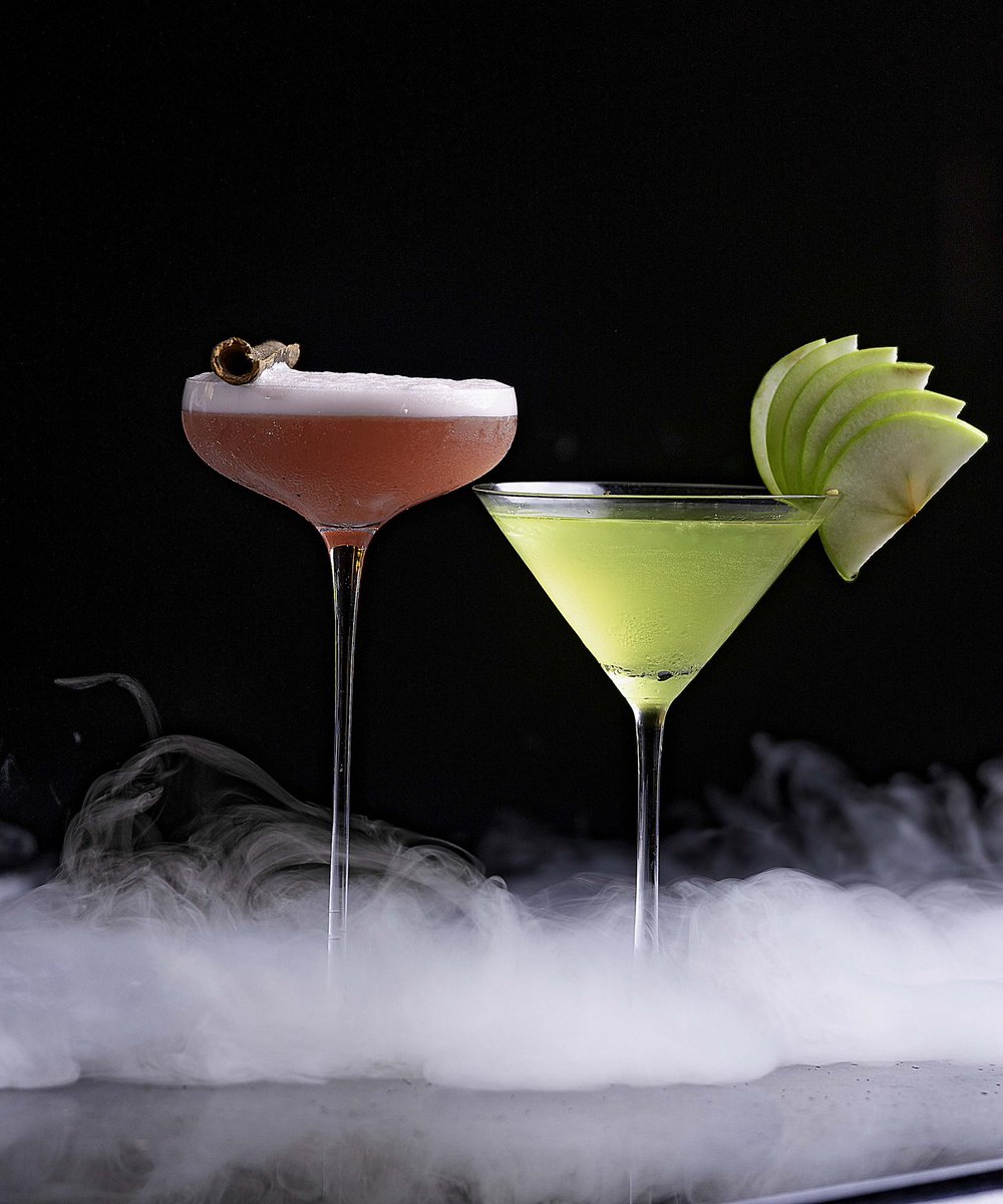 Cheers to the weekend 🥂🎉