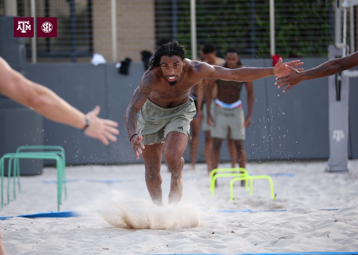 Sand sessions 💪 &gt; summer vacations 🏖️

#GigEm | #BuckyBall
