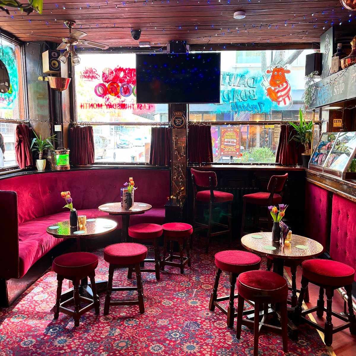 London Pub Map tweet media