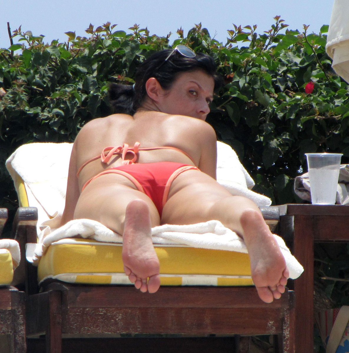 Kym Marsh SOLES flash!🔥👣
