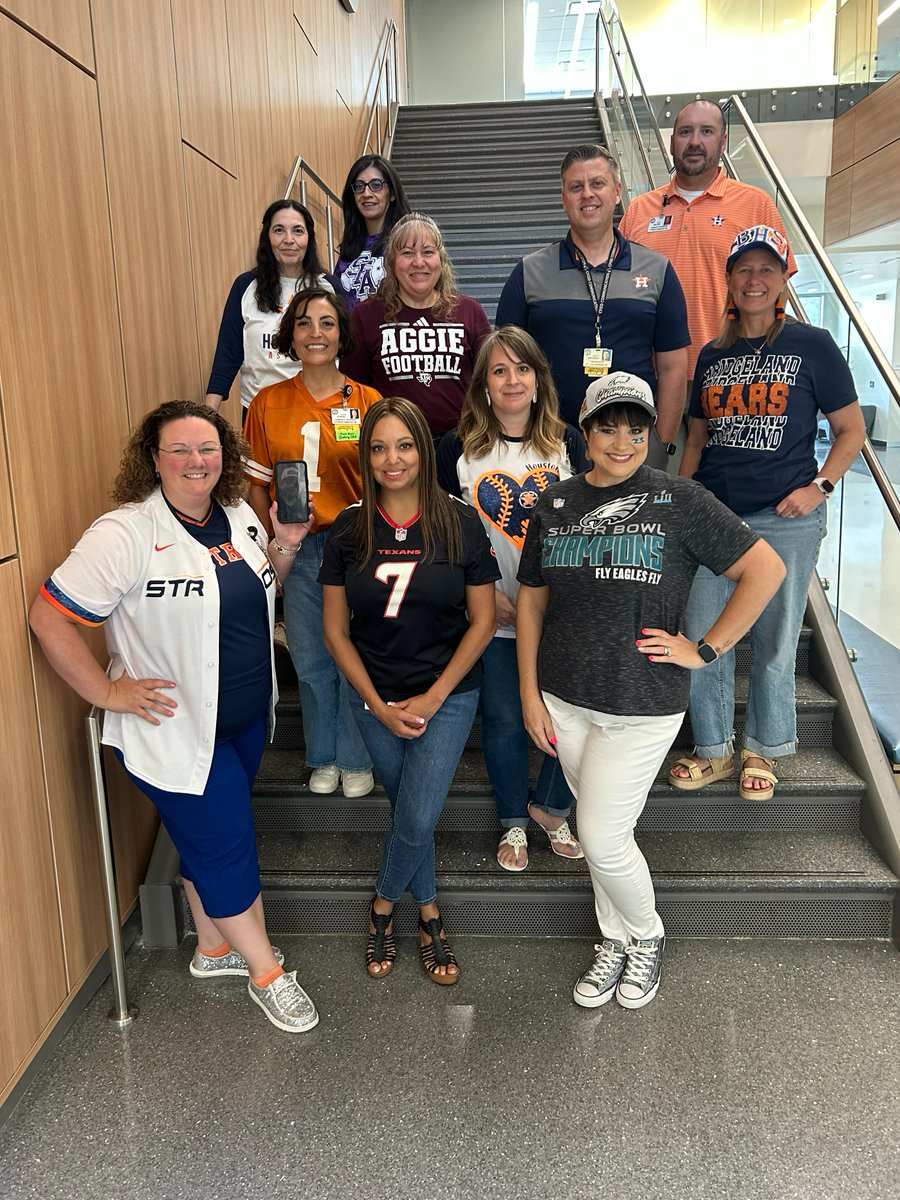 CFISDHeatherK's tweet image. 🏈⚾ Sports Fan Friday was a hit! So fun seeing everyone rep their favorite teams! #SummerFunDays @CFISDCOMMPROG @CFISDengagement @CyFairISD #PathtoAmazing