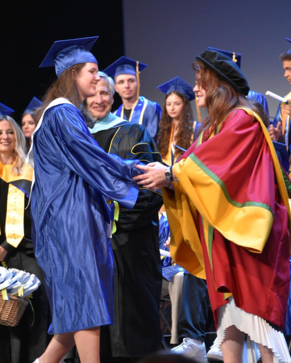 🎓 It’s happening now! Diplomas are being awarded to the amazing #ClassOf2025 at @ACSAthens!
The cheers, the smiles, the pride — this moment belongs to them! 💙👏

#ACSAthens #ACSAthensGraduation #DiplomaDay #FutureBeginsNow