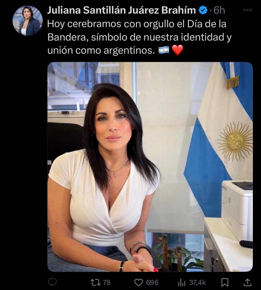 “CEREBRAMOS”

Porque la diputada Santillán sigue cometiendo horrores ortográficos y después los corrige.
