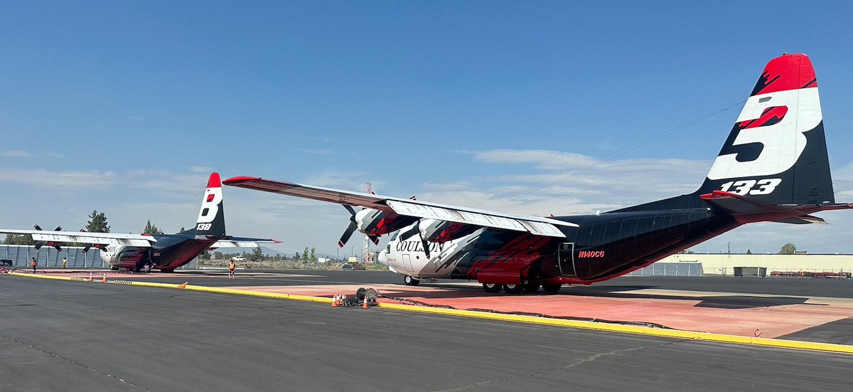 Tanker 133 and 138 are on the move in Oregon, supporting the Alder Springs Fire near Redmond and Upper Applegate Fire near Medford. From coordinated drops to quick turnarounds, the Coulson Crew doing what they do best. #coulsonaviation #aerialfirefighting