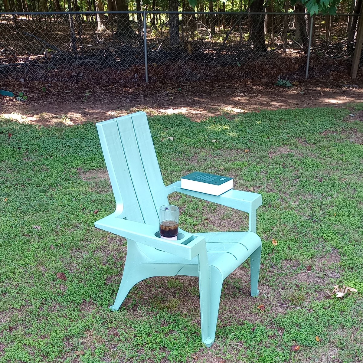 Outdoor office time.