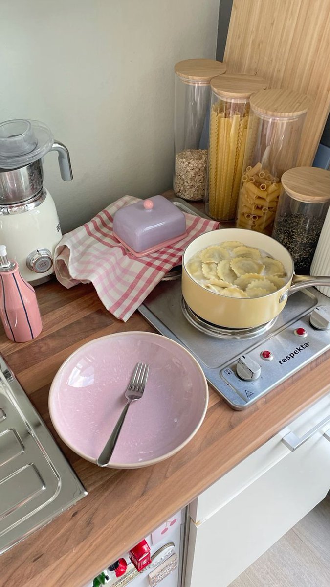 liIacdaisy's tweet image. important moments