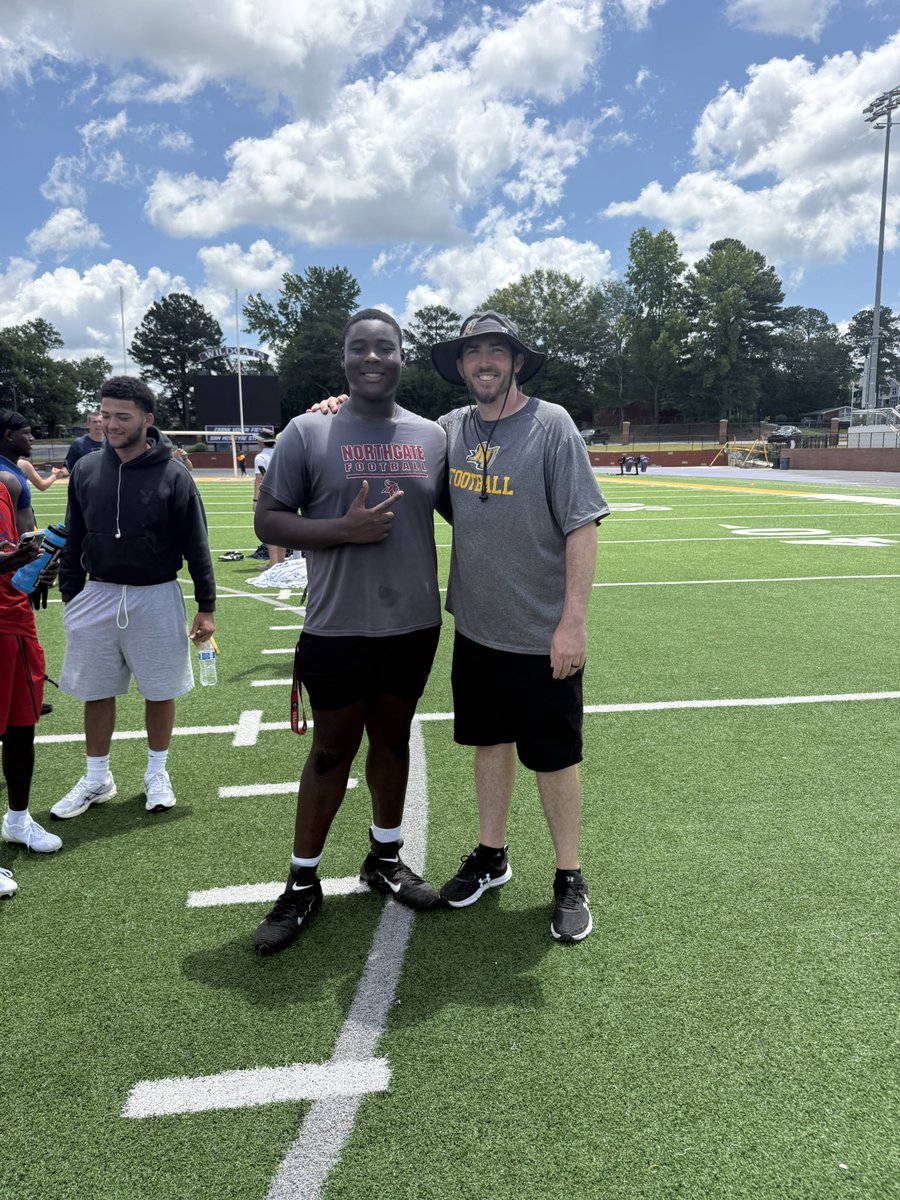 darrianx_parks's tweet image. Had a great time at the Reinhardt camp today. With that being said I am blessed to receive my first offer from    @Reinhardt_Univ. @CoachHennes @Coach_JMiller @kwhit4 @CoachReg28 @CoachLonas @ngfbrecruits @Coach_OBrien @NGVikingsFB
