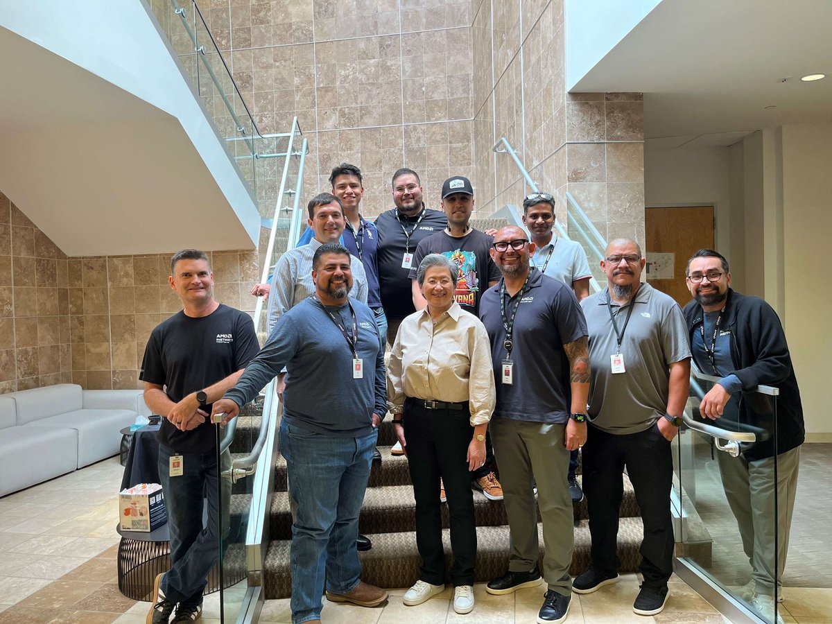 LisaSu's tweet image. After a busy few weeks on the road, great to be back home. It was fun visiting our newest Austin lab where I got to take a peek at our Venice and MI400 series progress! Always love spending time with our @AMD engineers!