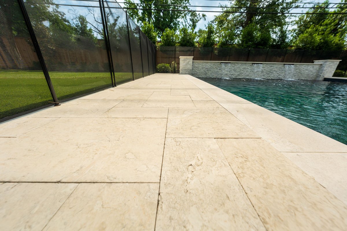 PlatinumPools's tweet image. Enjoying the pool is even better with peace of mind. 🛡️ Pool safety is our top priority, ensuring your family has a fun and secure swimming experience.

#PoolLife #BackyardGoals #PoolFun #SummerVibes #TexasLiving #Houston #Beaumont