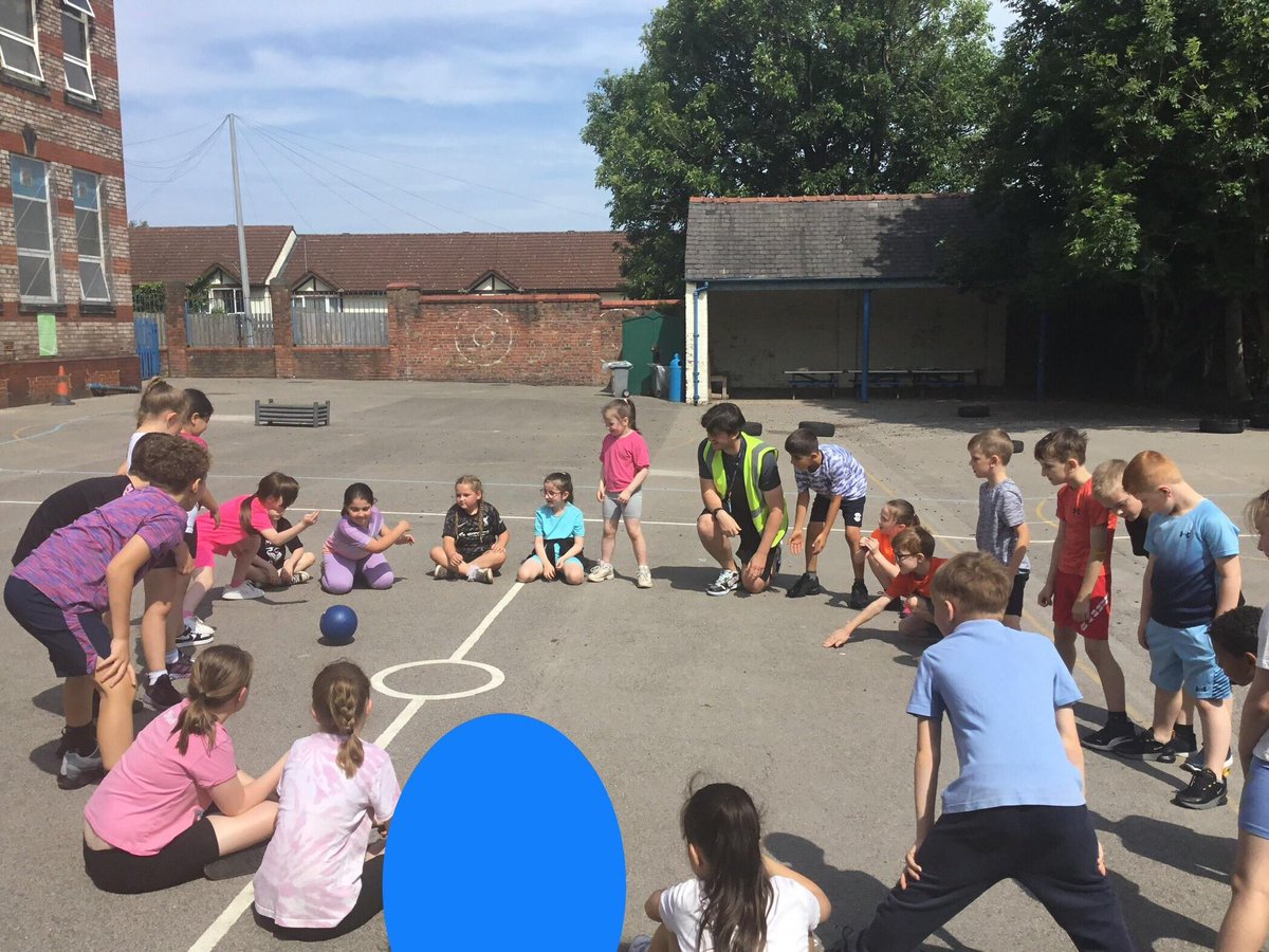 Glory Crew had a fab day celebrating National School Sports Week!

They have researched and created posters about <a href="/SteveRedgrave5/">Sir Steve Redgrave</a> for Sports Star Friday, and then had some fun and games outside in the sun ☀️ 🚣

#RockFerryCrew #NationalSchoolSportsWeek <a href="/YouthSportTrust/">Youth Sport Trust</a>
