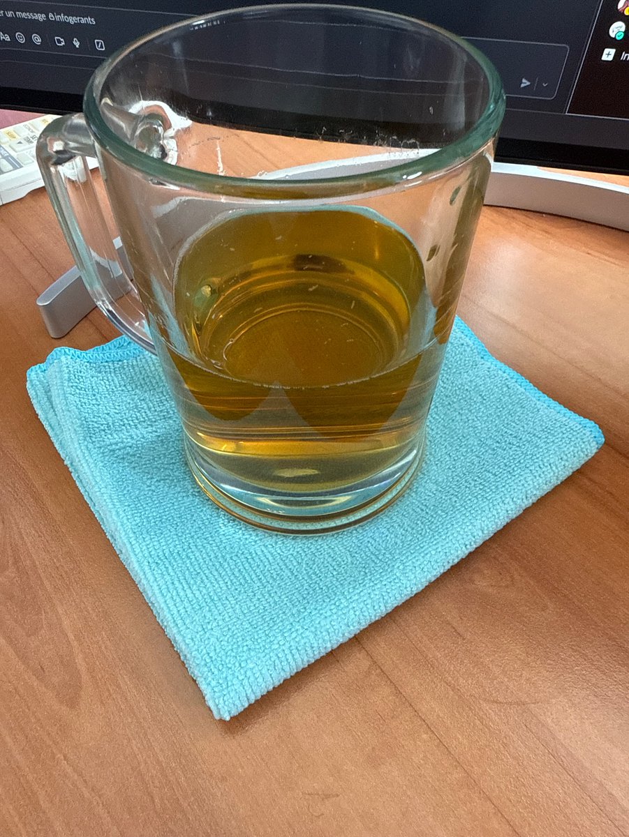 La précédente machine était en prêt, et j’aime beaucoup le concept, du coup, on pérennise la chose avec la tireuse directement dans le bureau !