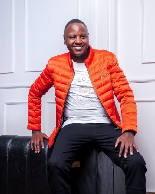 kameme101's tweet photo. Ni ihinda ria Kugooca, kuigua kiugo kia Ngai na gutega mahoya maitu kuri Ngai thiini wa #KigoocoNightLive na Paul Producer SMS 20014 https://t.co/JLlFd7UAEF