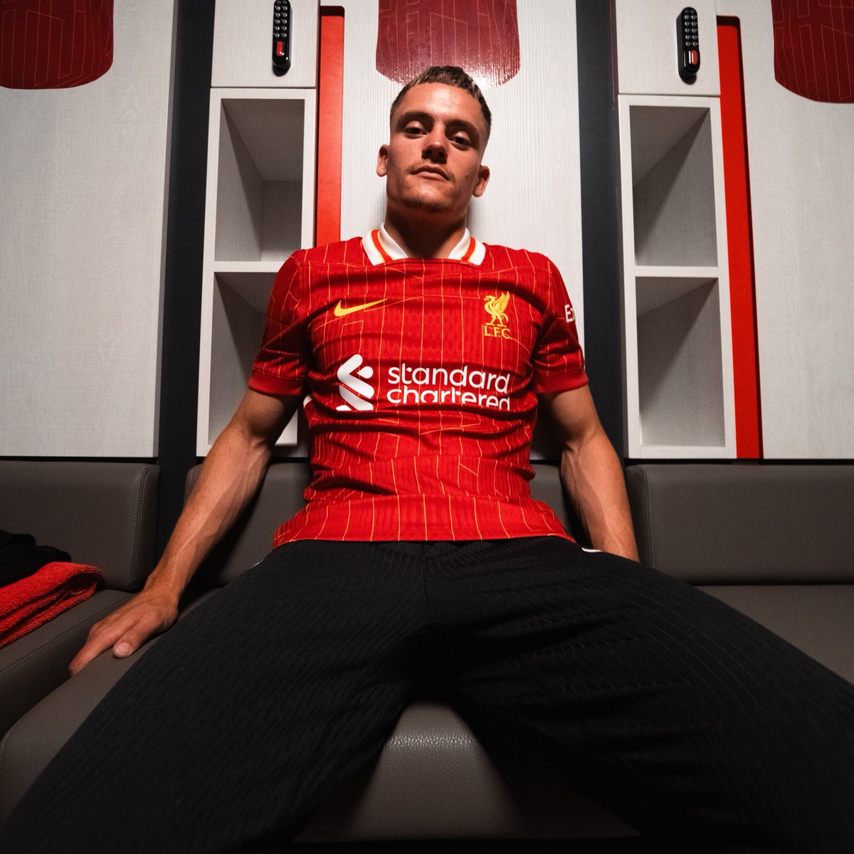 LFC's tweet photo. Florian Wirtz joins the Reds: How the world reacted 🌍