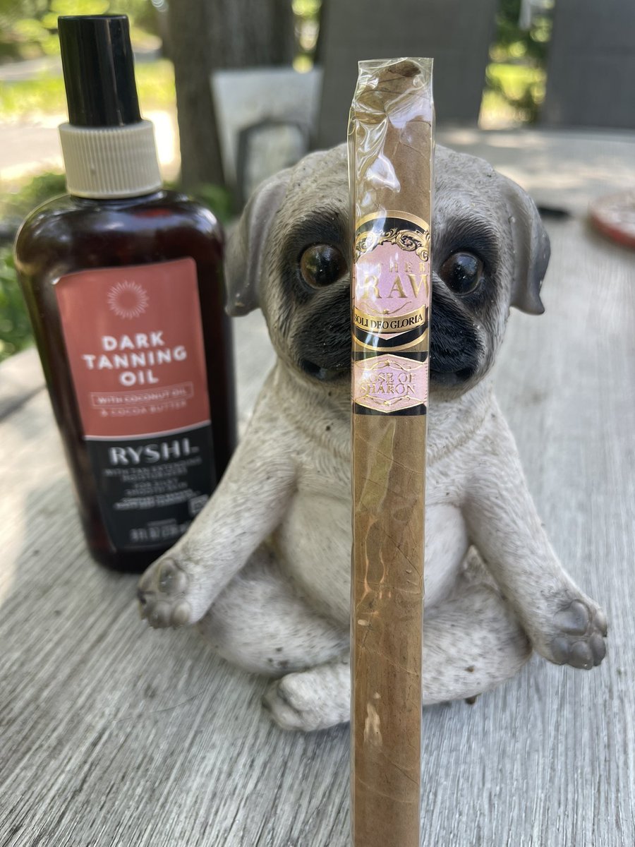 Robusto Cigar Babe (@robustobabe) on Twitter photo I got mine! Did U get yours for #sundaycigarherf On June 22 - 4pmET for a Puff-by-Puff cigar review <a href="/sdcigars/">Southern Draw Cigars</a> #Roseofsharon lancero @jeffbotl @cigarchairman @Tnherfin <a href="/cigarsonthelake/">Cigars on the lake</a> <a href="/supercigardave/">Super Dave</a> <a href="/cigarmanh/">𝓗𝓮𝓷𝓻𝔂 𝓐𝓵𝓮𝔁𝓪𝓷𝓭𝓮𝓻 𝓒𝓸𝓻𝓽𝓮𝔃</a> @hn_jad @pistolcliff I got mine! Did U get yours for #sundaycigarherf On June 22 - 4pmET for a Puff-by-Puff cigar review <a href="/sdcigars/">Southern Draw Cigars</a> #Roseofsharon lancero @jeffbotl @cigarchairman @Tnherfin <a href="/cigarsonthelake/">Cigars on the lake</a> <a href="/supercigardave/">Super Dave</a> <a href="/cigarmanh/">𝓗𝓮𝓷𝓻𝔂 𝓐𝓵𝓮𝔁𝓪𝓷𝓭𝓮𝓻 𝓒𝓸𝓻𝓽𝓮𝔃</a> @hn_jad @pistolcliff