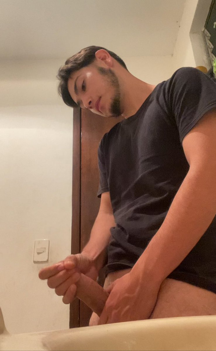 Dale ❤️ si te dejarías preñar 
100 rt y les subo video 💦