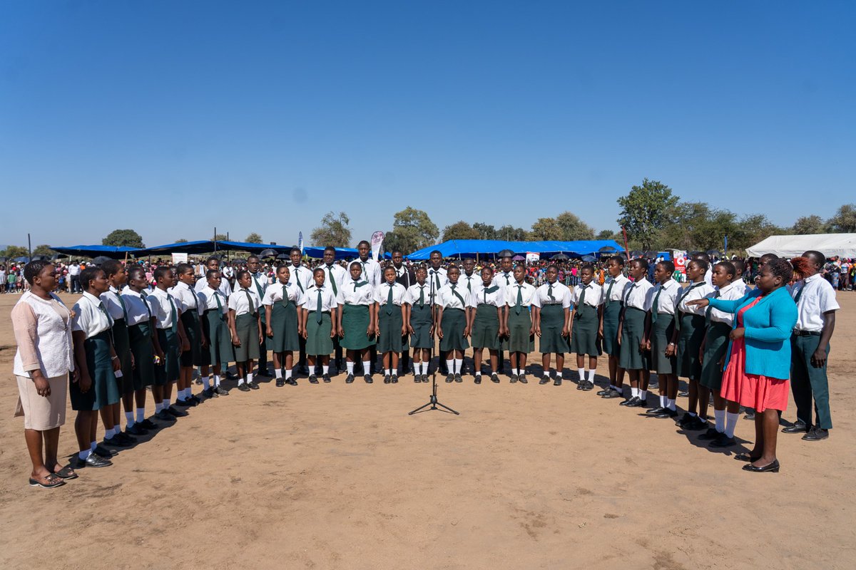 mpslswzim's tweet image. Tongogara Refugee Settlement beamed with joy today celebrating #WorldRefugeeDay2025 with compassion, empathy and solidarity. Honoring the strength and resilience of refugees, and reaffirming the Government of 🇿🇼 commitment to supporting them. #RefugeeSupport