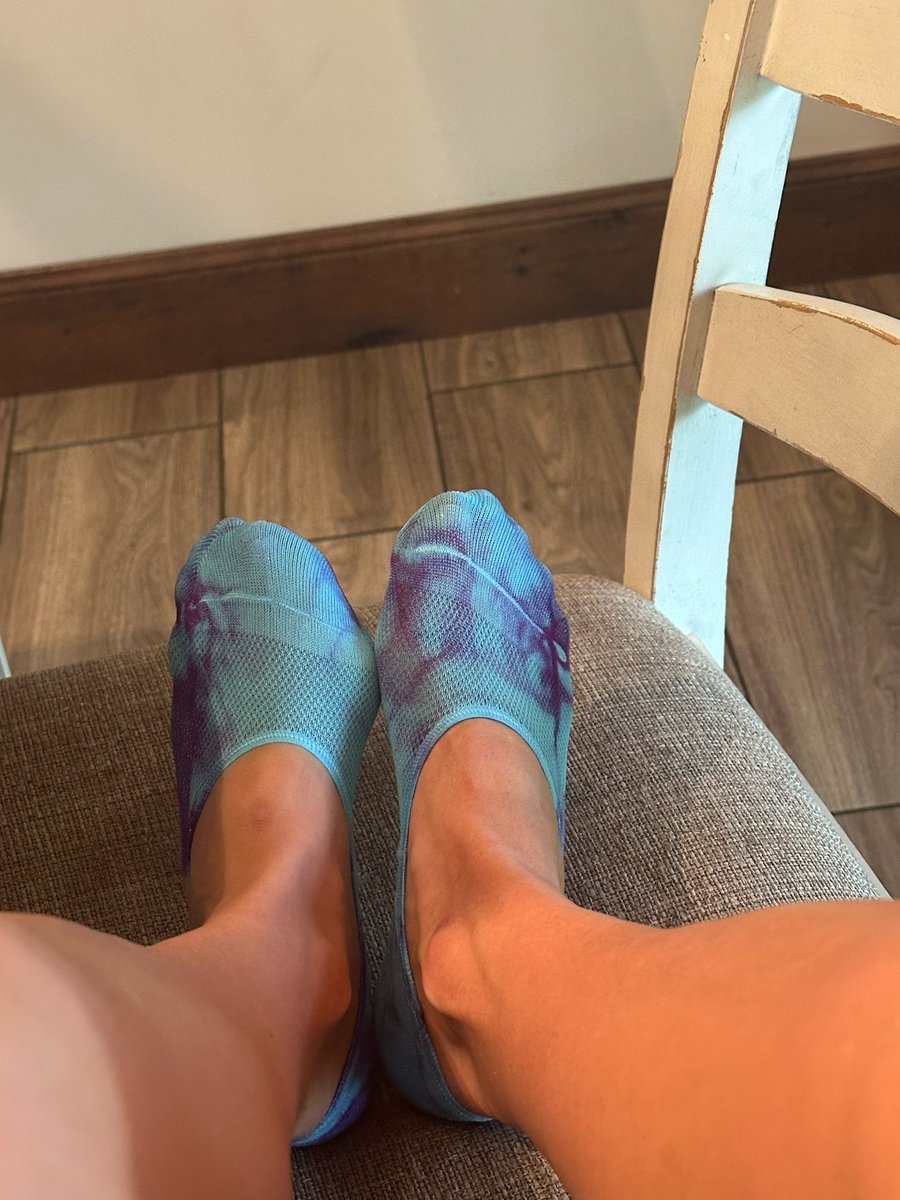 Time to throw the shoes off and start the weekend!