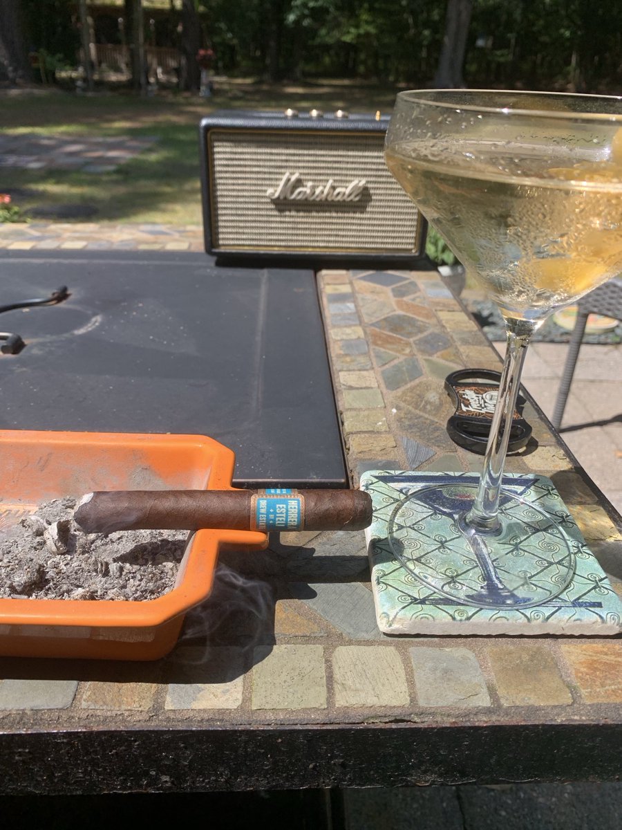 mike c (@mikethepepsiguy) on Twitter photo Yard done now time for Friday combo <a href="/NewAmsterdam/">New Amsterdam Vodka</a> dirty and <a href="/drewestatecigar/">Drew Estate Cigars</a>. Well almost done with yard. But today that’s it. Finish tomorrow have a great evening everyone and better weekend. Stay cool going to be hot up here. Yard done now time for Friday combo <a href="/NewAmsterdam/">New Amsterdam Vodka</a> dirty and <a href="/drewestatecigar/">Drew Estate Cigars</a>. Well almost done with yard. But today that’s it. Finish tomorrow have a great evening everyone and better weekend. Stay cool going to be hot up here.