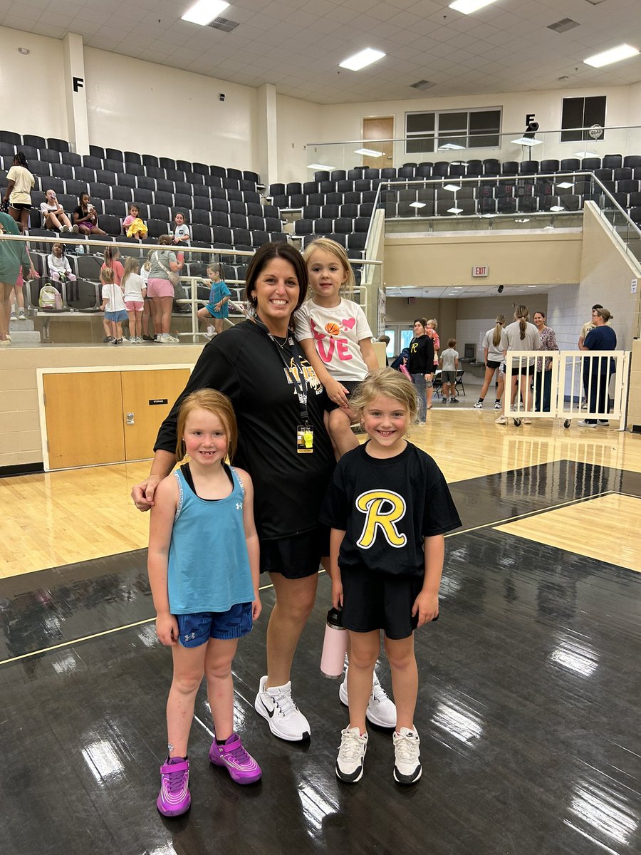 some of my favorite guys sent their mini me’s to camp (mini Jake, mini JJ, mini Hop) life really does come full circle sometimes❤️