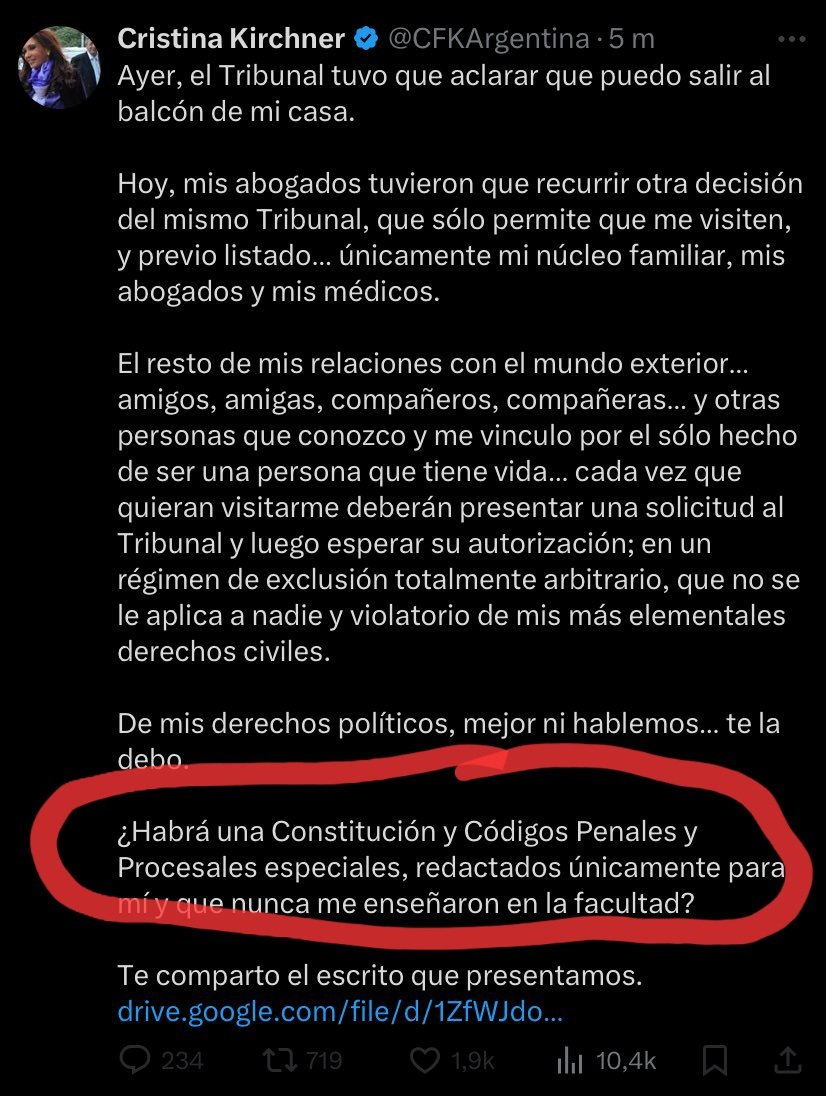 Sra <a href="/CFKArgentina/">Cristina Kirchner</a> 
Ud esta presa por delincuente no?
Bueno la constitución y el derecho argentino establece q ud debería estar presa en una celda de máxima seguridad q no tiene balcón ni puede salir a ver la calle y no puede transmitir en vivo a la manada ni tener custodias cosa