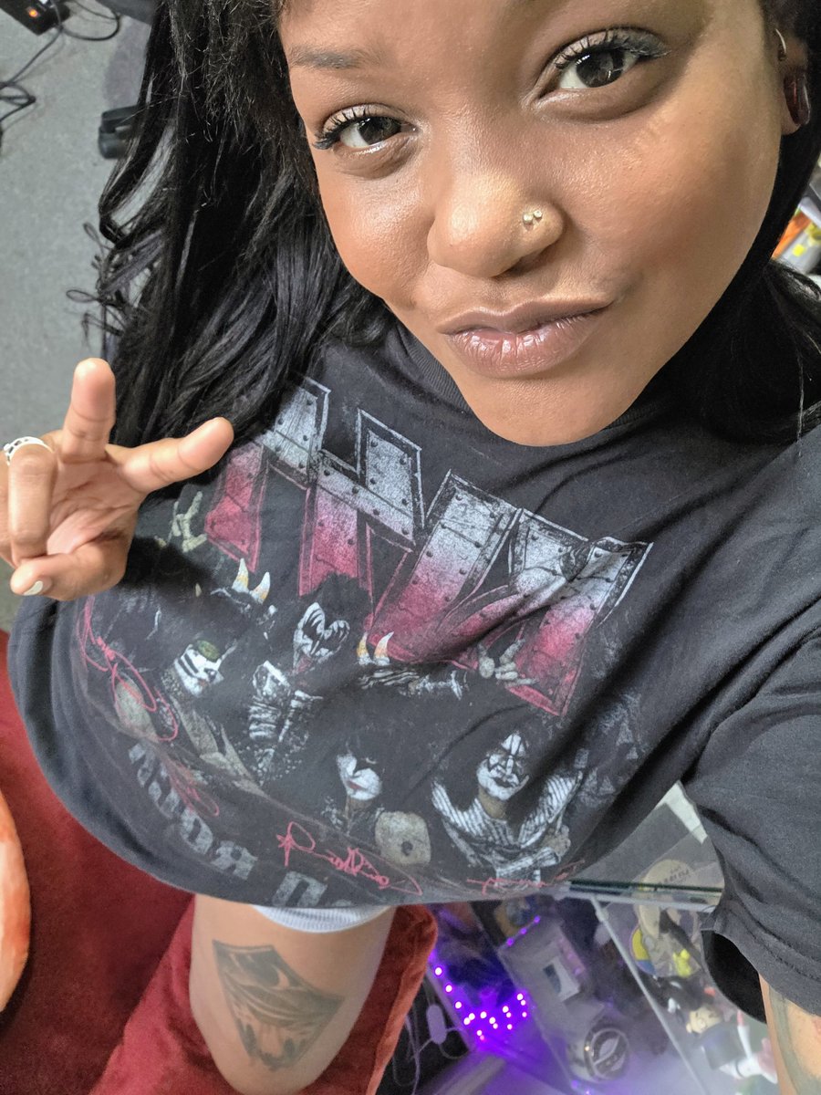 Esha Knows ✨️👩🏾‍💻💬 tweet media