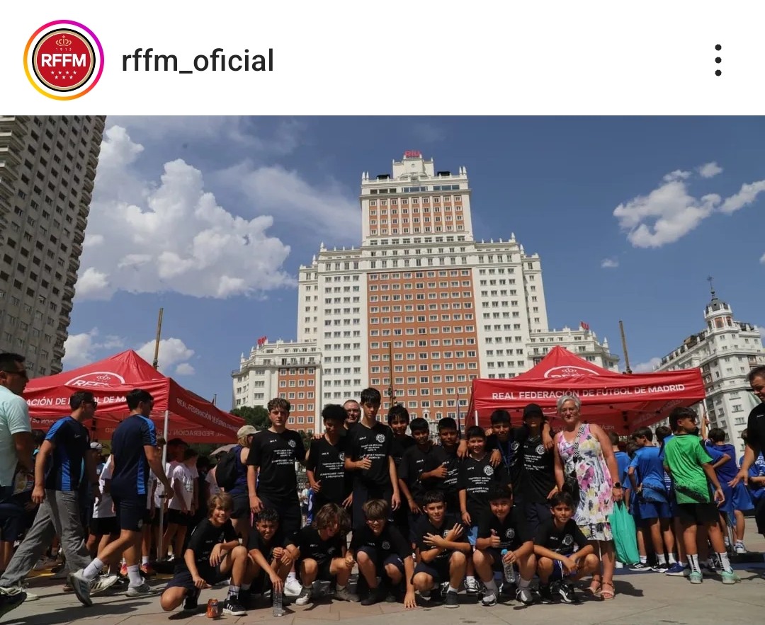 davidjimenezglz's tweet image. Entrega de trofeos @RFFM_oficial en un enclave espectacular como es la Plaza de España en Madrid y aprovechando a celebrar la edición 2025 de @madcupofficial
