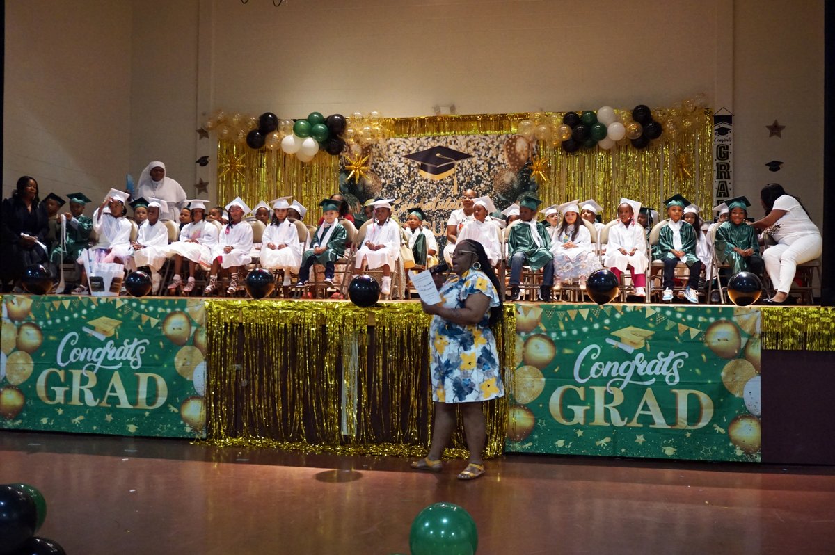 NewCommunityCor's tweet image. Community Hills Early Learning Center and Harmony House Early Learning Center celebrated their students heading to kindergarten during a Moving on Ceremony on Wednesday. Congrats to all the grads!
#newark #newarknj #preschoolgraduation #Graduation #earlylearning #preschool