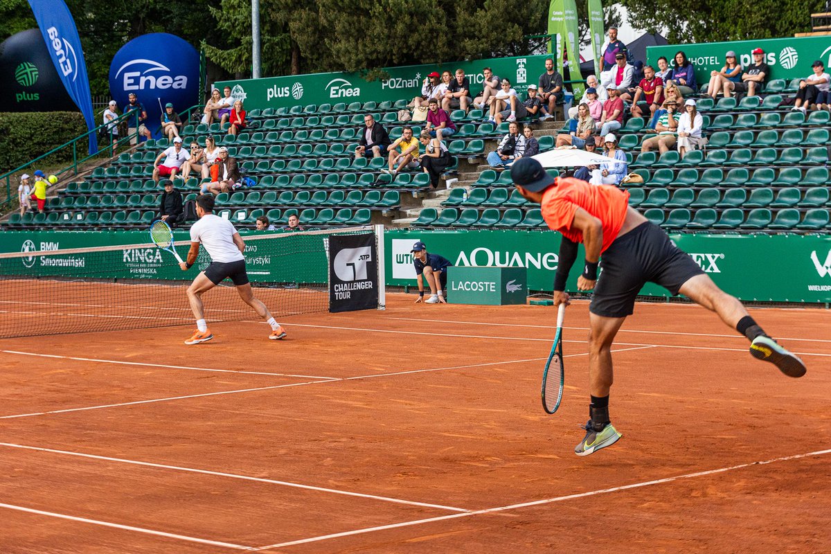 M. A. Jecan / B. Pavel 🇷🇴 def. L. D. Martinez 🇻🇪 / F. Mena 🇦🇷 6/4, 6/2 
#semifinal #EneaPoznanOpen
