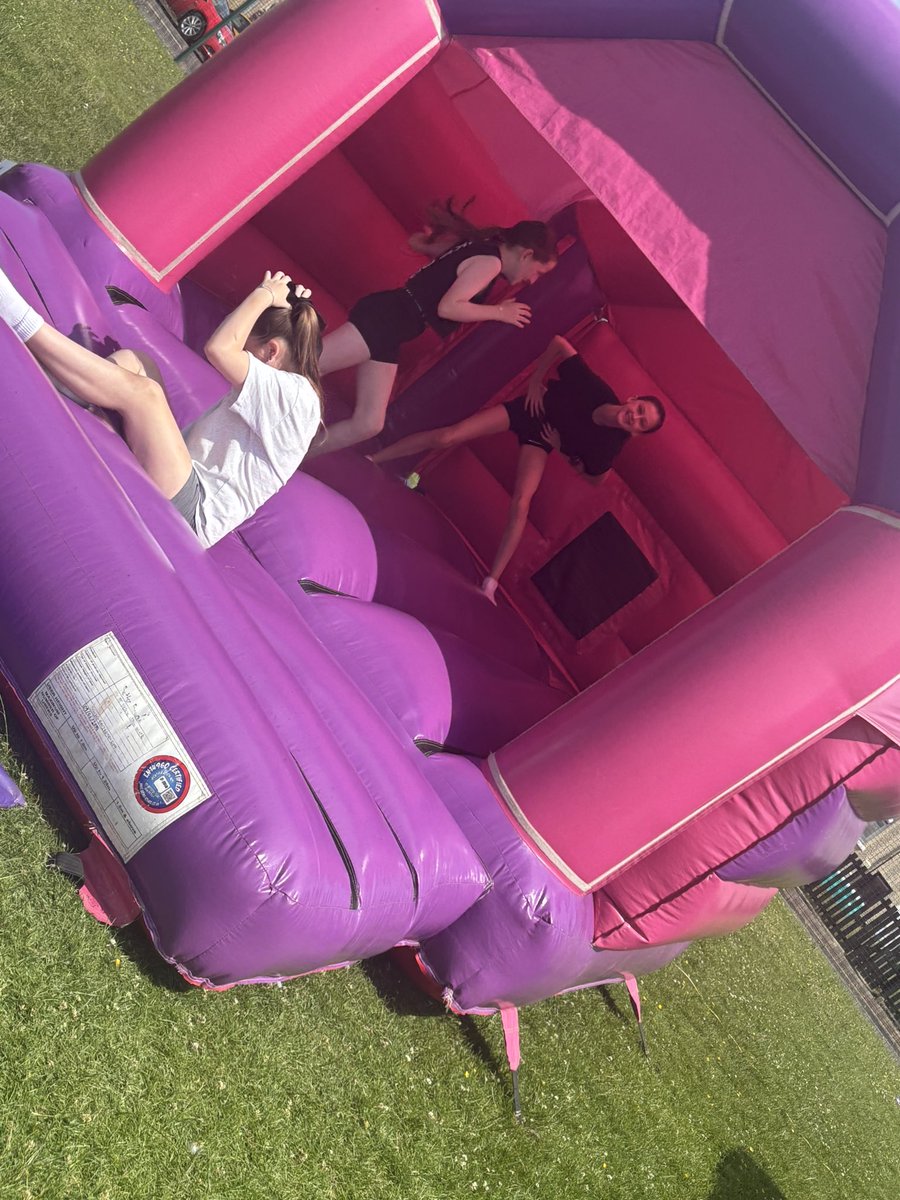 Miss McCabe tweet media