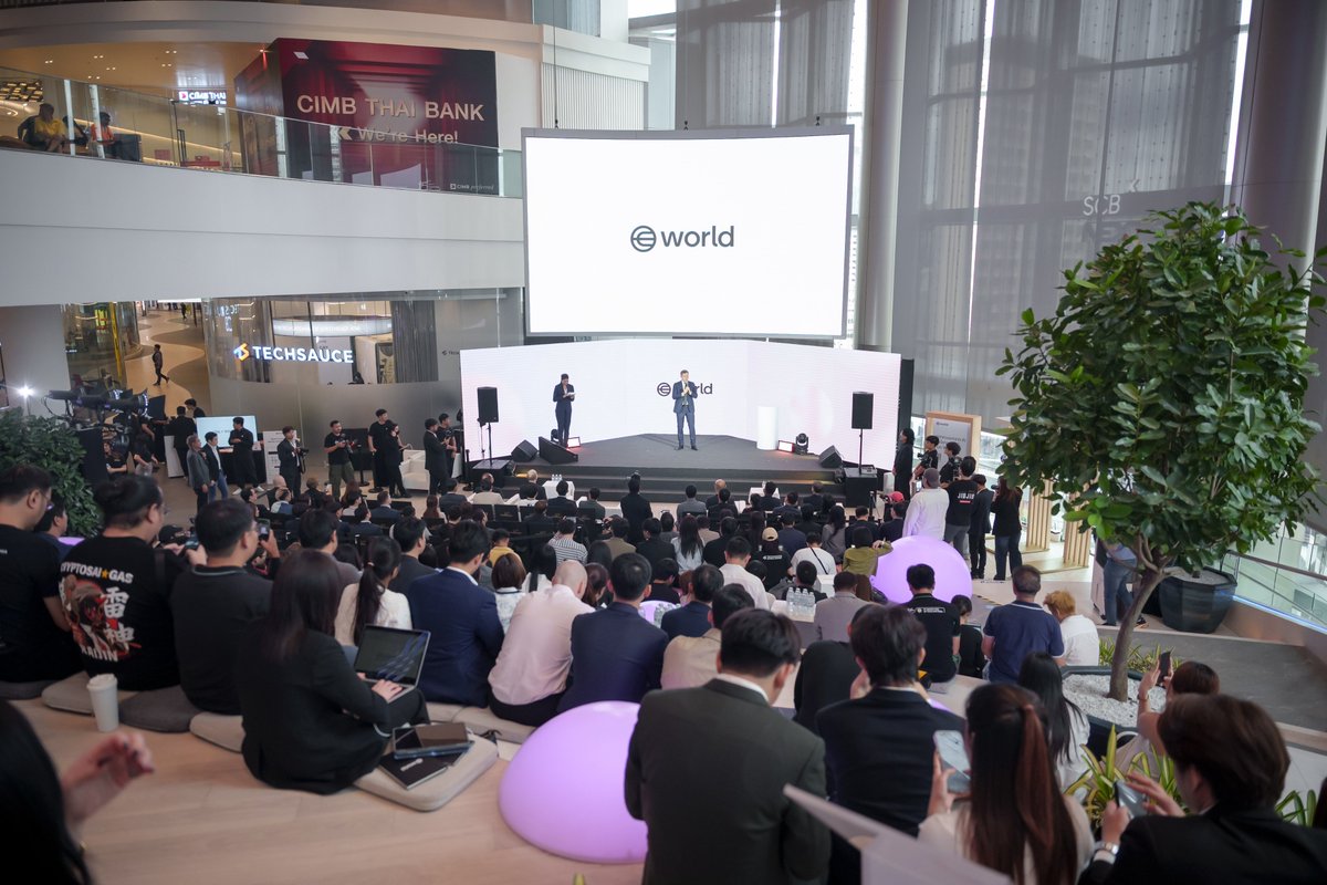 World is growing. On World Day Thailand, ecosystem partners from gaming, retail, ticketing, telecom and more, came together to celebrate and join the mission to build the real human network.